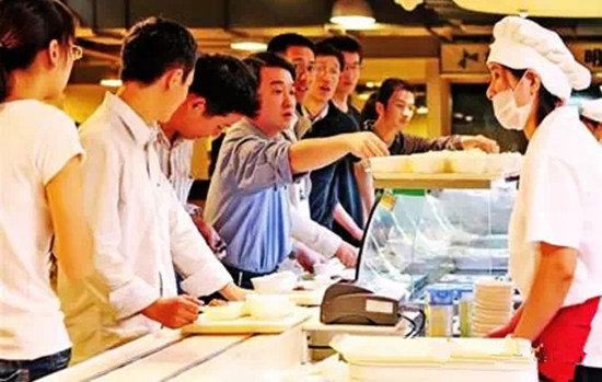 新物種沖擊波：即食中餐精準狙擊上班族