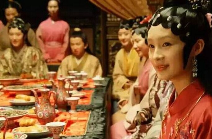 這家紅樓夢(mèng)主題的小店，如何靠賣(mài)豬蹄實(shí)現(xiàn)月流水15萬(wàn)？|餐飲界