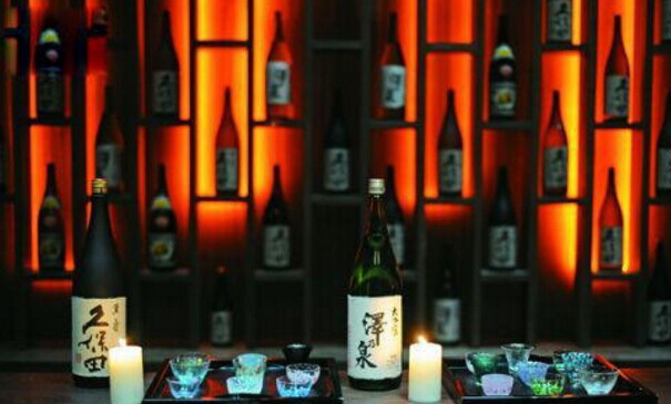 不止食物和鮮花，這份酒單與情人節(jié)更配喔|餐飲界