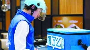 外賣提價(jià)再銷售，平臺(tái)信譽(yù)遭質(zhì)疑