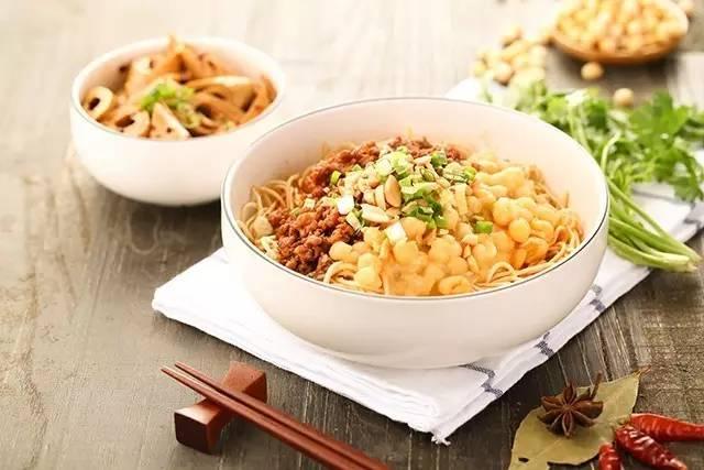 他把一個單品做到整個城市為之“瘋狂”，背后的秘密竟是這樣！|餐飲界