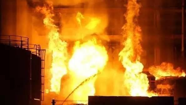 警示！餐館發(fā)生爆炸老板身亡，原因竟是用了它！