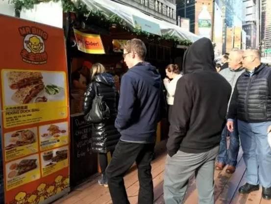 投行副總裁辭職賣煎餅！100元一個，紐約人還紛紛排隊？|餐飲界
