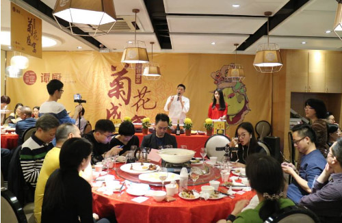 譚廚首屆“菊花盛宴”圓滿結(jié)束，引來數(shù)萬粉絲圍觀直播！|餐飲界