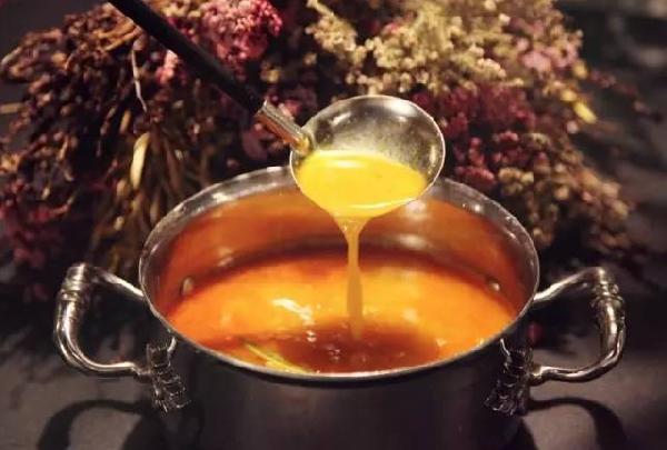 火鍋店這么多，她的自創(chuàng)品牌憑什么就能一炮而紅？|餐飲界