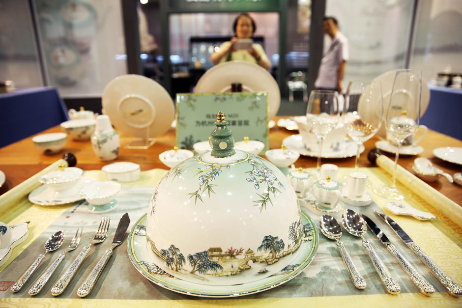從燒錢玩高端變成走心搞文創(chuàng)，訂制餐具成業(yè)界新趨勢
