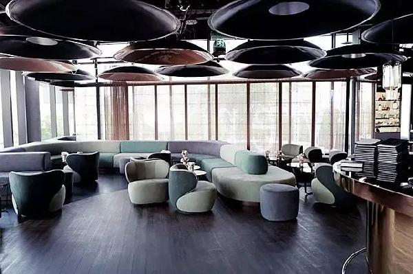 奔馳也開餐廳？奔馳全國(guó)第一家餐廳閃亮登場(chǎng)