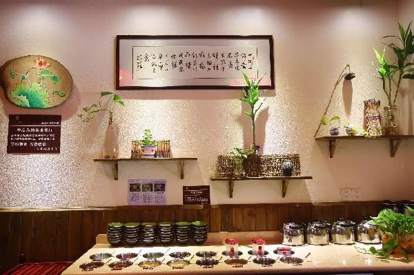 都說素食餐廳95%虧錢，這品牌卻打破了魔咒“狠賺錢”|餐飲界
