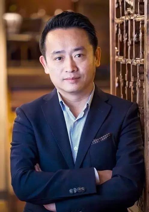 他在海外開創(chuàng)中餐米其林先河，如今要回國打造精致餐飲帝國！