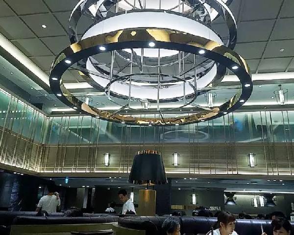 海底撈、小肥羊全面“入侵”日本，這畫風怎么回事？