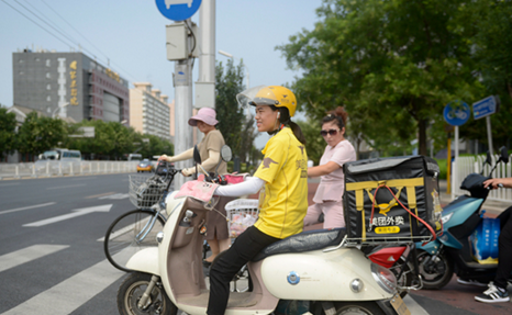 90后外賣小妹：我為什么選擇送外賣？