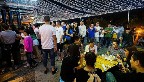 夜宵越火 城市越活？中國夜宵經(jīng)濟大比拼