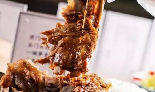 這間餐廳憑一份“犟骨頭”半年拿下天津，現(xiàn)在還要征服北京