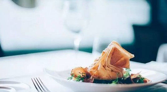 英媒：單身食客隨處可見 餐飲盯上中國“單身”經濟
