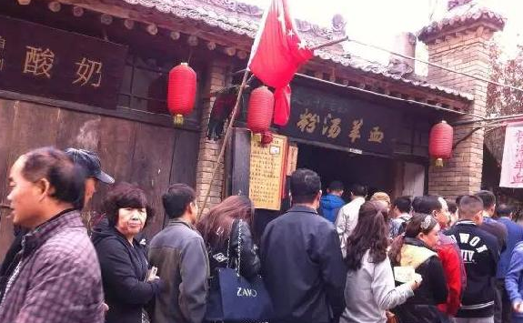 袁家村餐飲日營業(yè)額200萬，為什么別人一模仿就死翹翹？