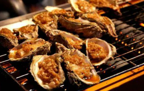 5000元開店賣生蠔，燒烤小伙2年成酒店集團(tuán)老總！秘訣就7個(gè)字！！