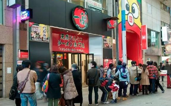 用餐全程無需交流，一蘭拉面如何治愈“一人食”顧客