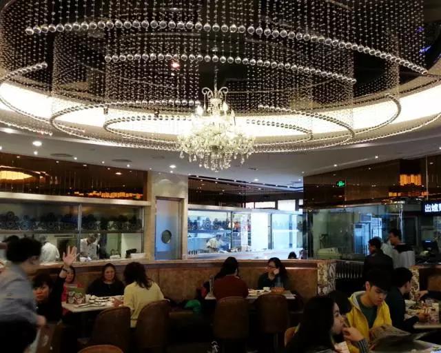 大家樂撤出華東，翠華、稻香業(yè)績下滑……“港式餐飲”怎么了？|餐飲界