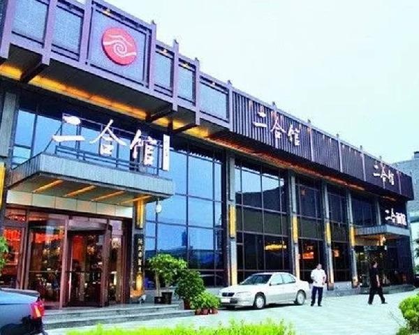 強(qiáng)悍的餐飲業(yè)“師徒制”：看看海底撈、喜家德們?nèi)绾芜M(jìn)行人才“傳幫帶”！