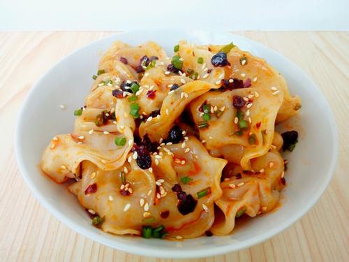 辣醬市場(chǎng)“降維打擊”來勢(shì)洶洶，老干媽品牌能攻守自如嗎？|餐飲界