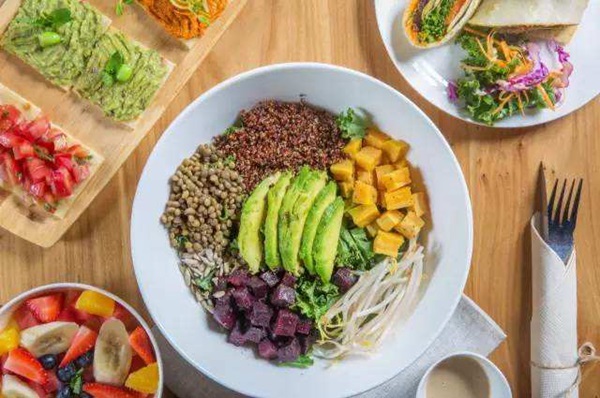 成都餐飲業(yè)刮起輕食風(fēng) 下一個(gè)風(fēng)口？
