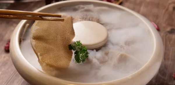 火鍋競(jìng)爭(zhēng)慘烈：重慶2萬(wàn)家，一天吃一家，65年才吃完！|餐飲界