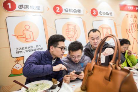 營業(yè)額漲逾40%、人效翻3倍！詳細(xì)解剖五芳齋無人智慧餐廳是如何誕生的