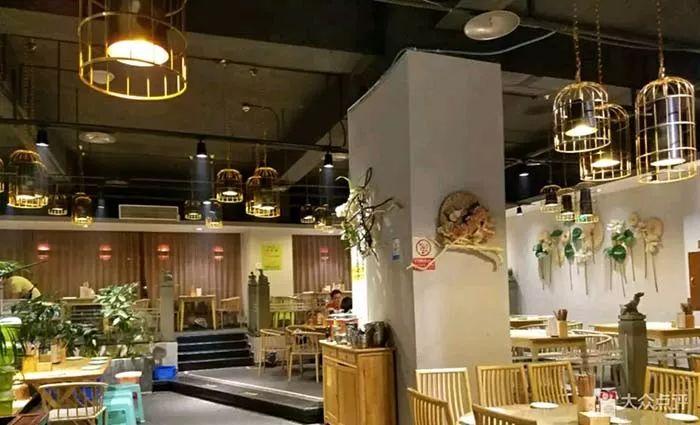 一年關(guān)店4萬家，萬人迷的川菜怎么就成了萬人敵？