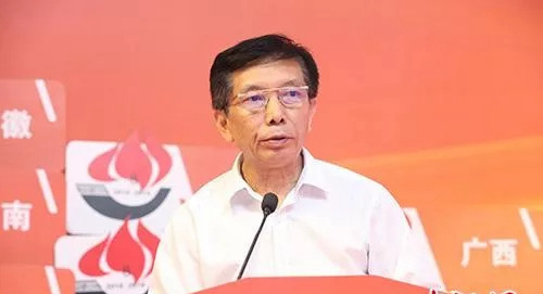 餐飲業(yè)如何應(yīng)對(duì)炒菜機(jī)器人？中烹?yún)f(xié)會(huì)長(zhǎng)這樣說