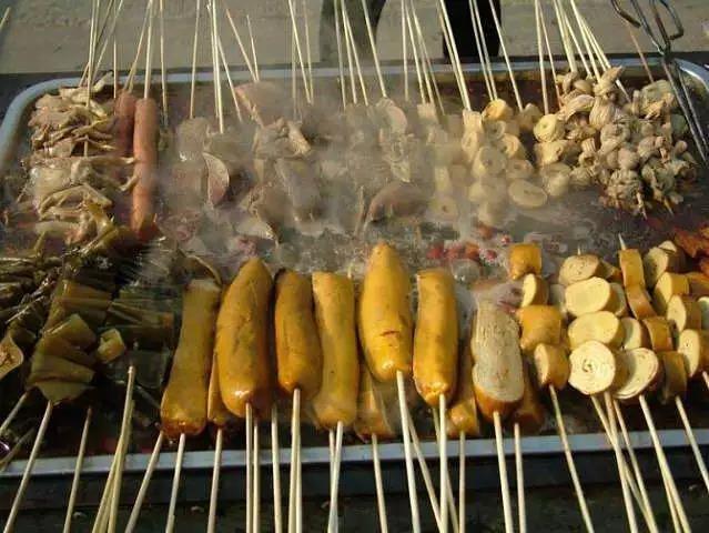 如何區(qū)分麻辣燙、冒菜、串串？重點(diǎn)全在這兒！|餐飲界