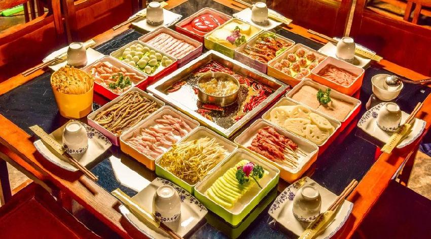 接手了一家火鍋店，過了兩天，我哭了！