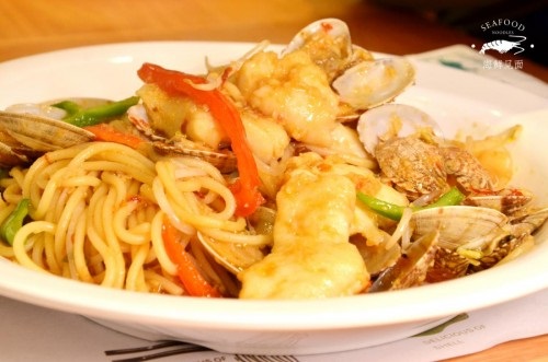 海鮮見(jiàn)面產(chǎn)品研發(fā)背后的秘密，破解輕餐飲市場(chǎng)|餐飲界