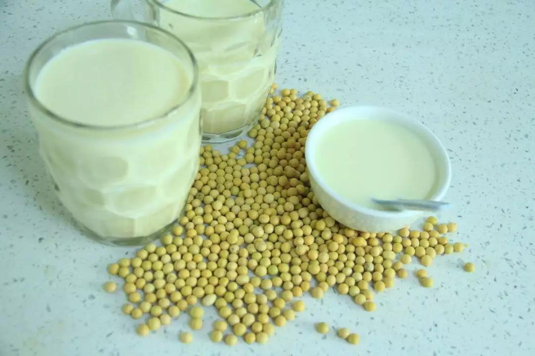 新消費下的國民飲料“豆?jié){”：有多深的低谷，就有多大的機會|餐飲界