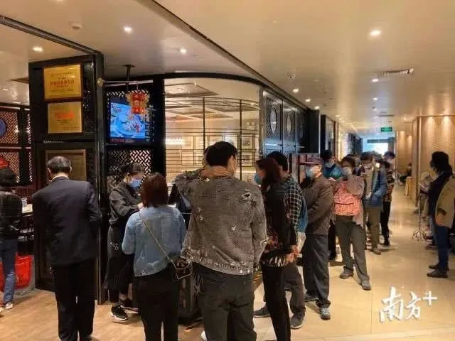 大家都在期待的“報復(fù)性消費”，究竟什么時候來？