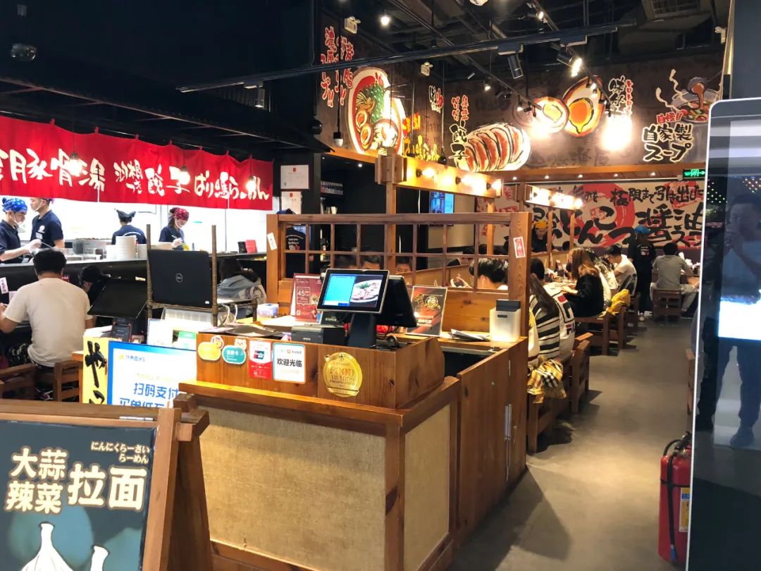 高速進階的餐飲SaaS服務商們，誰了對商家的“味”？