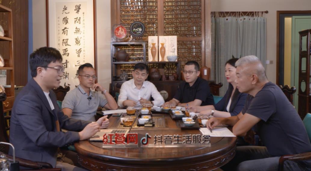 18位餐飲人齊聚，共同探討特殊時期線上經(jīng)營新趨勢、增長新方法