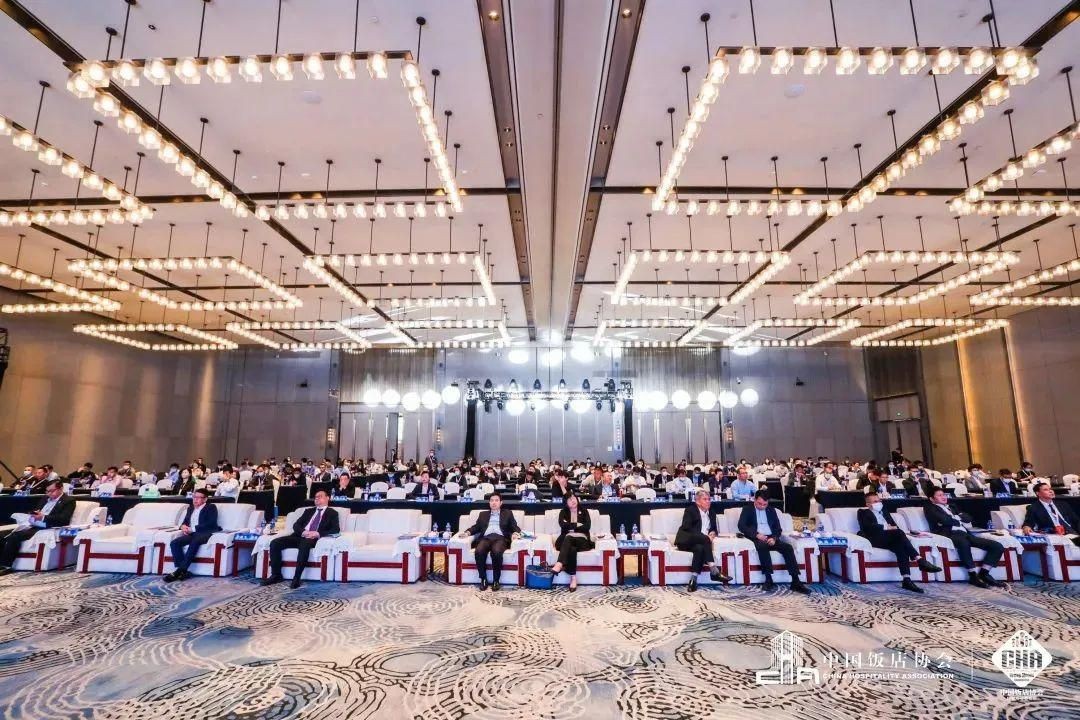 喜報！潘多拉飲食集團榮獲“2022年度團餐領(lǐng)跑者TOP100”|餐飲界
