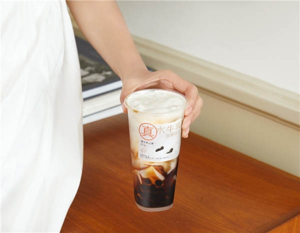 喜茶上新水牛乳雙拼波波，帶來全新真牛乳風味