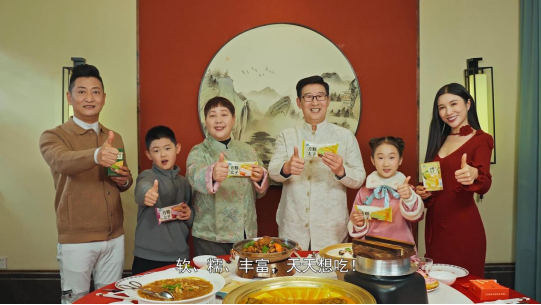春節(jié)爆火出圈！天冰這波操作太驚艷