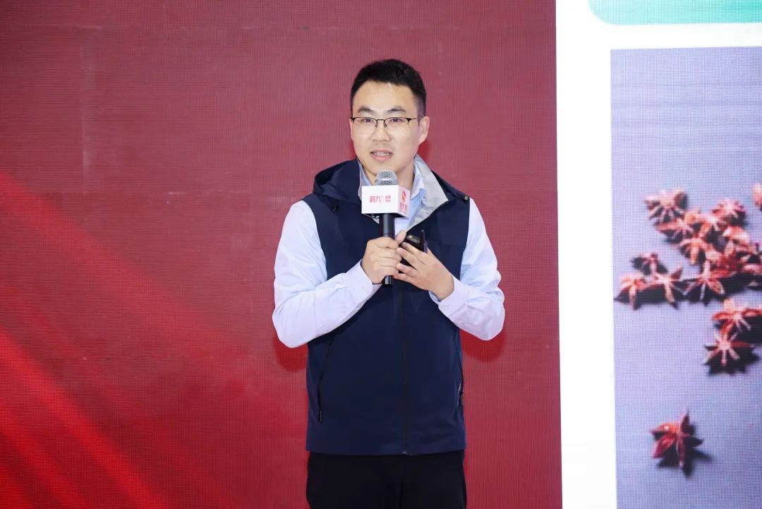 從區(qū)域小店到全球布局：楊國福如何用供應(yīng)鏈撬動(dòng)千億麻辣燙市場？