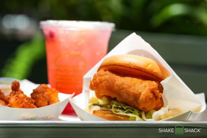 Shake Shack首添海鮮蛋白質(zhì)新品！厚切鱈魚(yú)堡與彈脆大白蝦開(kāi)啟新西蘭風(fēng)味之旅