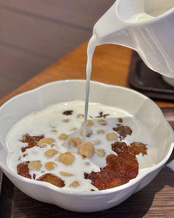 這杯麥記牛奶，怎么悄悄開(kāi)遍了全國(guó)？